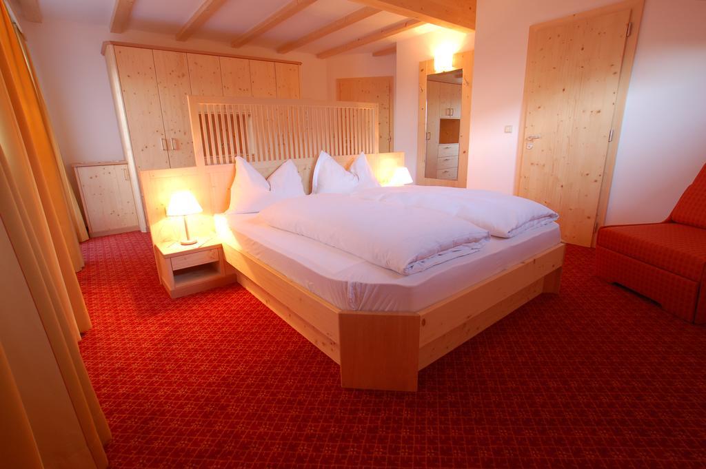 Hotel Laurin Tires Dış mekan fotoğraf